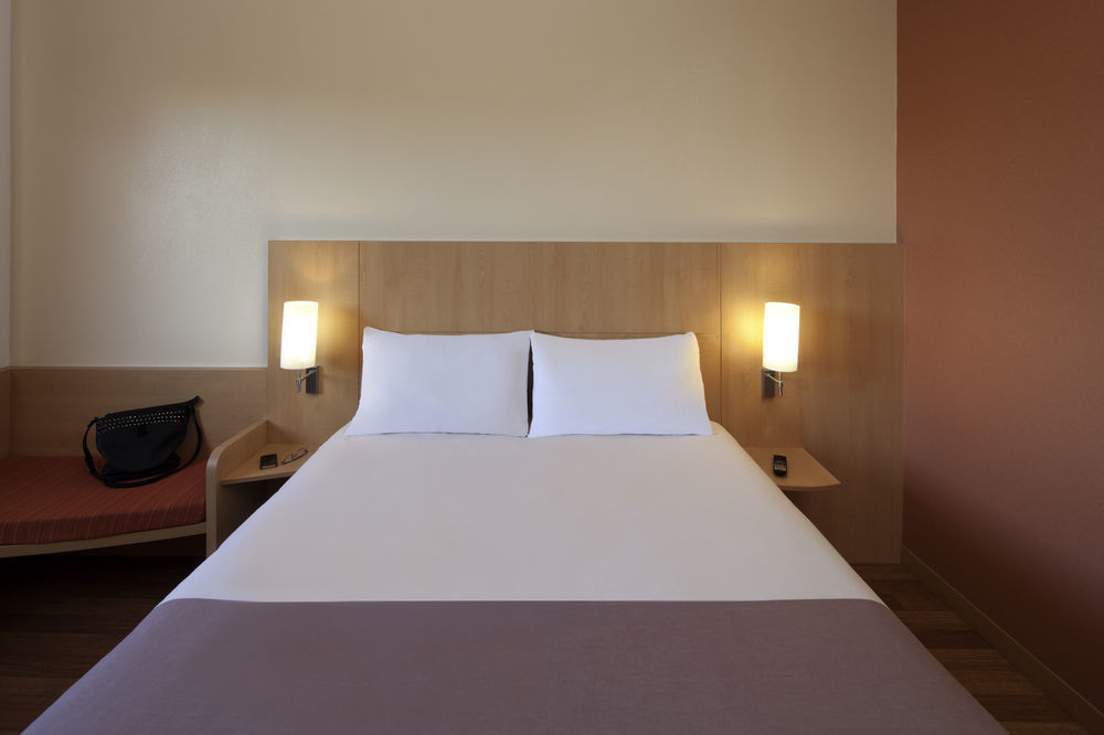 Hotel Ibis ايفورا المظهر الخارجي الصورة